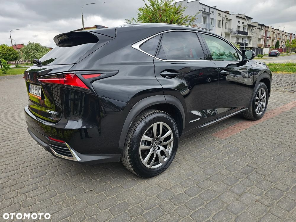Lexus NX 300h Elegance 2WD - 4