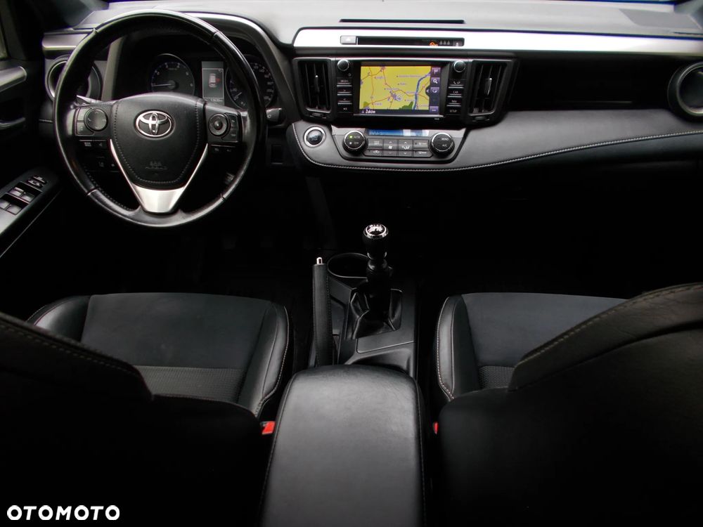 Toyota RAV4 - 6