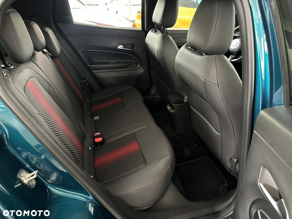 Alfa Romeo Junior 1.2 mHEV Ti eDCT - 14