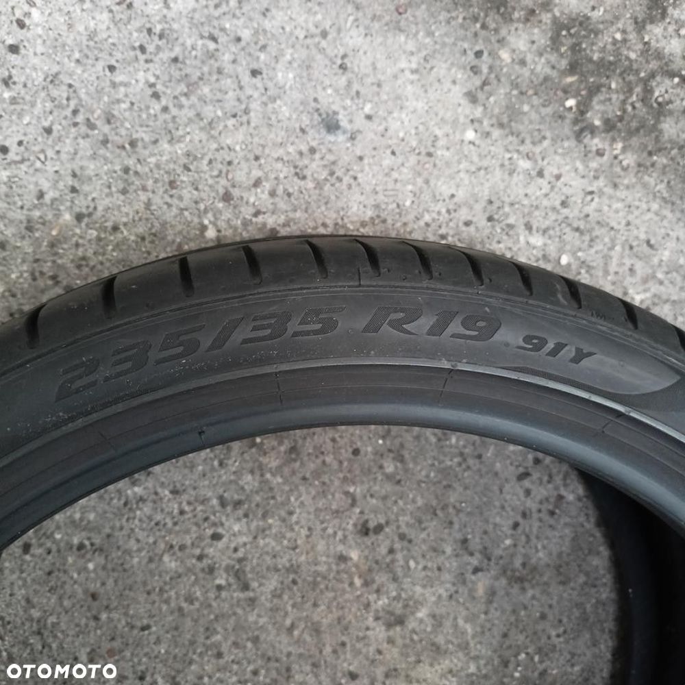 Opona 235/35/19 Pirelli P Zero (F2974) - 4
