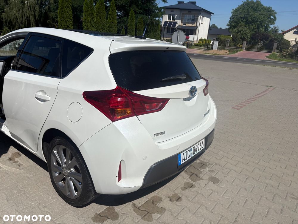 Toyota Auris - 14