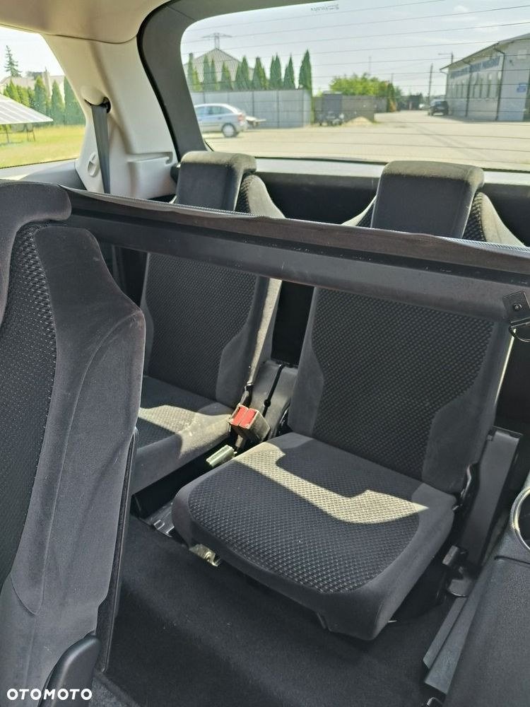 Citroën C4 Grand Picasso - 15