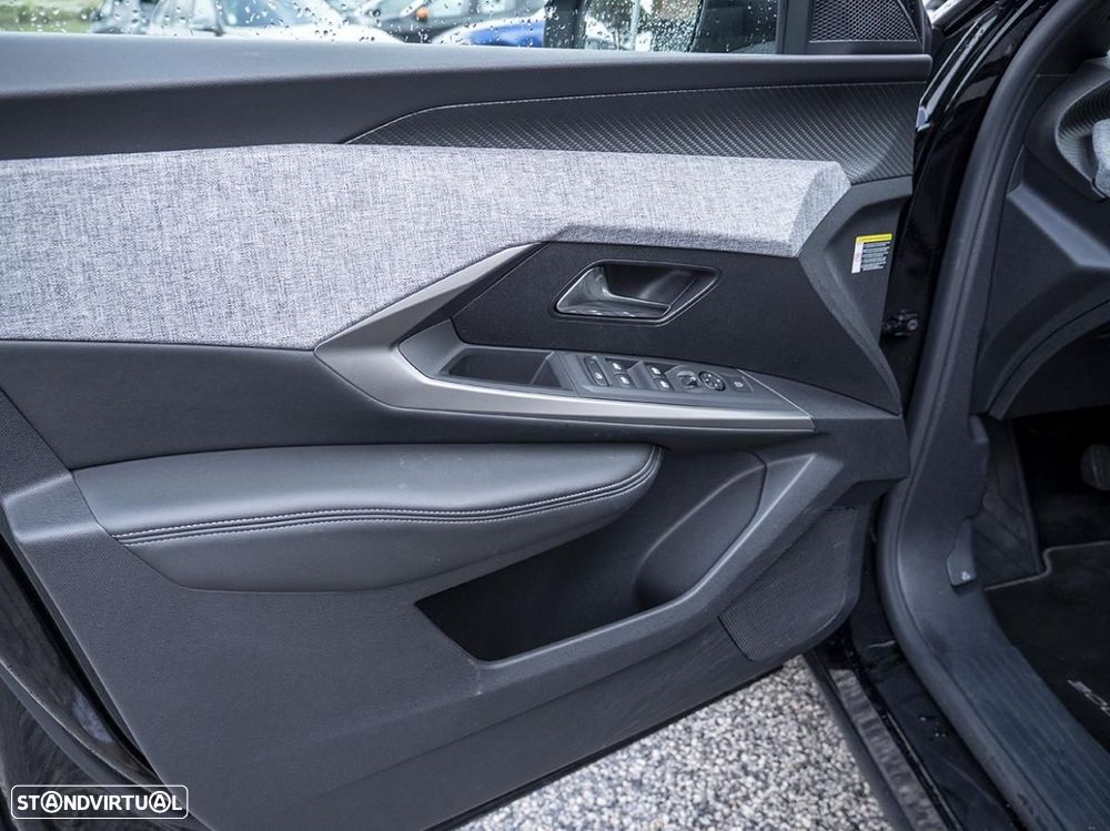 Peugeot E-3008 73 kWh Allure - 21