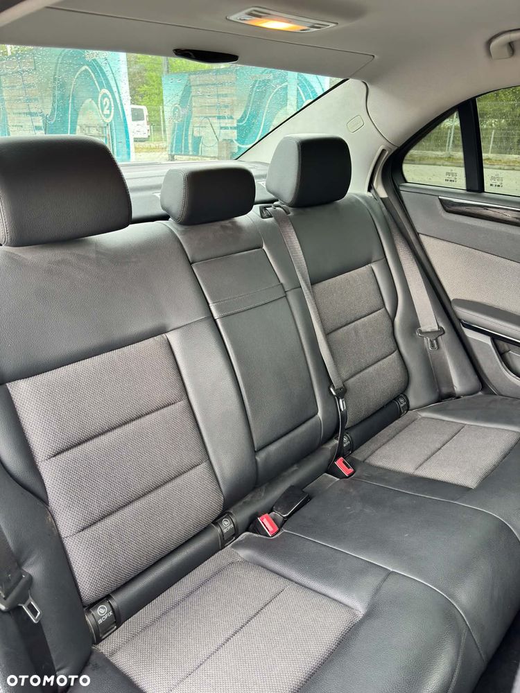 Mercedes-Benz Klasa E 250 CDI 4-Matic BlueEff Avantgarde - 10