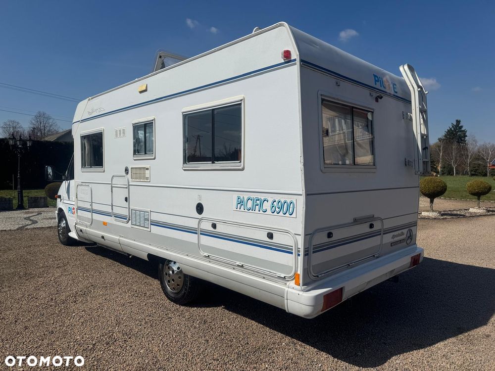 Mercedes-Benz Sprinter - 10