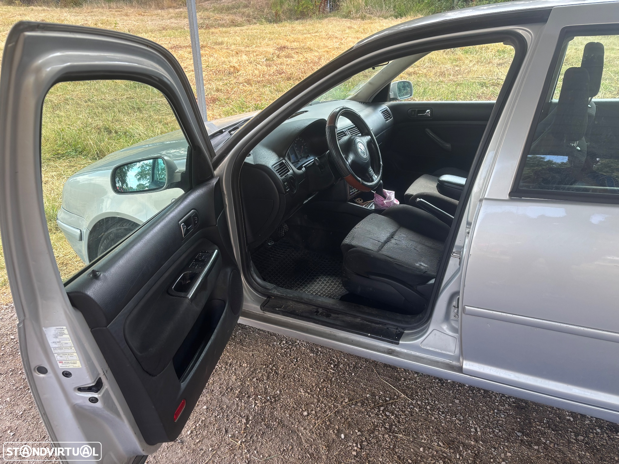 VW Bora 1.9 TDi Confortline - 6