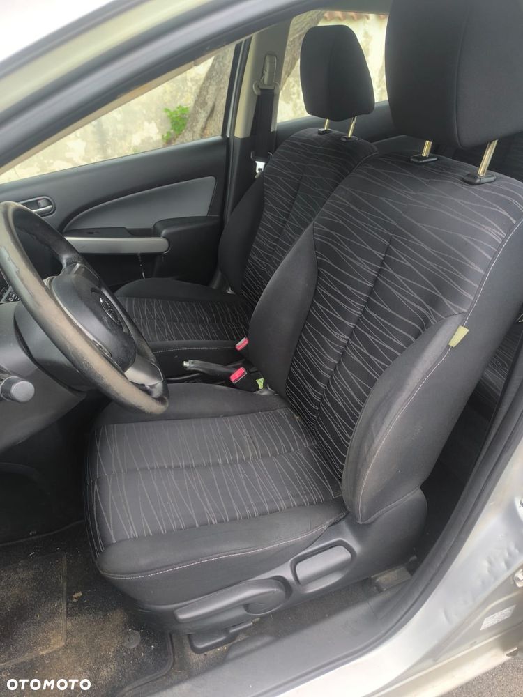 Mazda 2 - 7