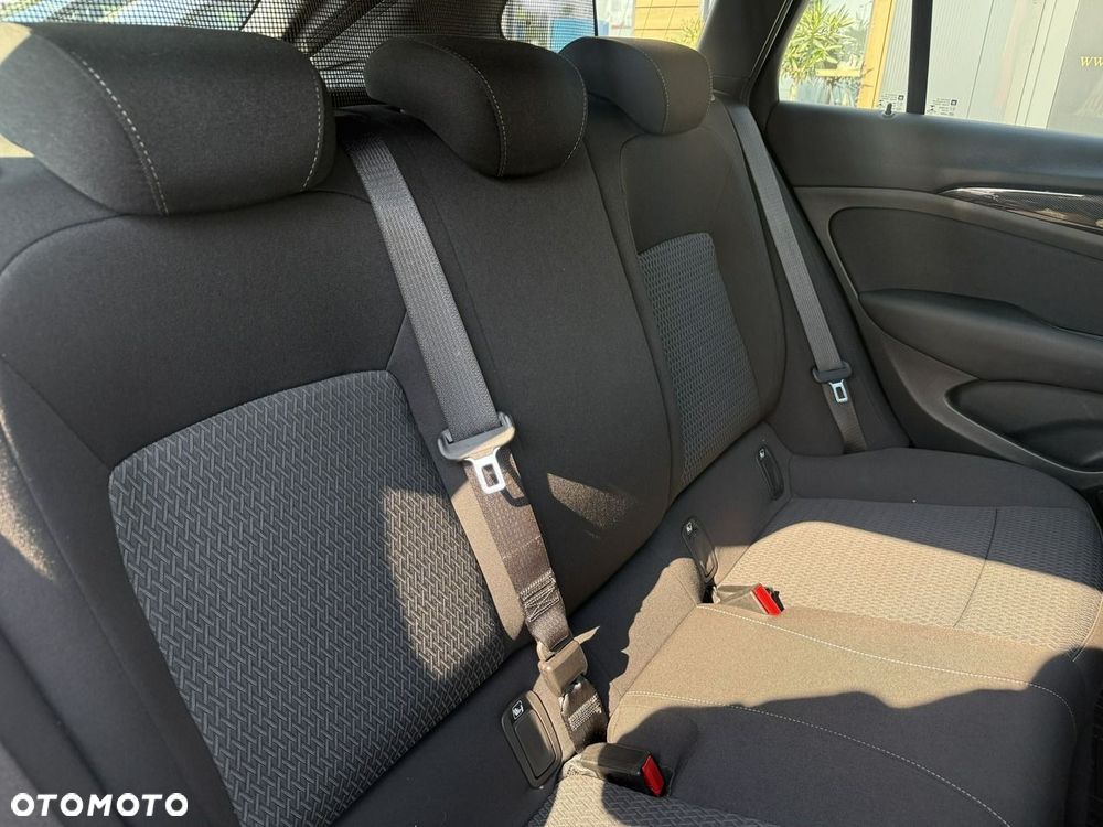 Opel Insignia 2.0 CDTI Elegance S&S - 34