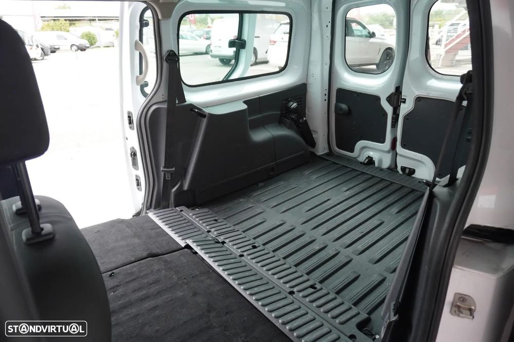 Renault Kangoo Maxi 33 (c/ Bateria) - 13