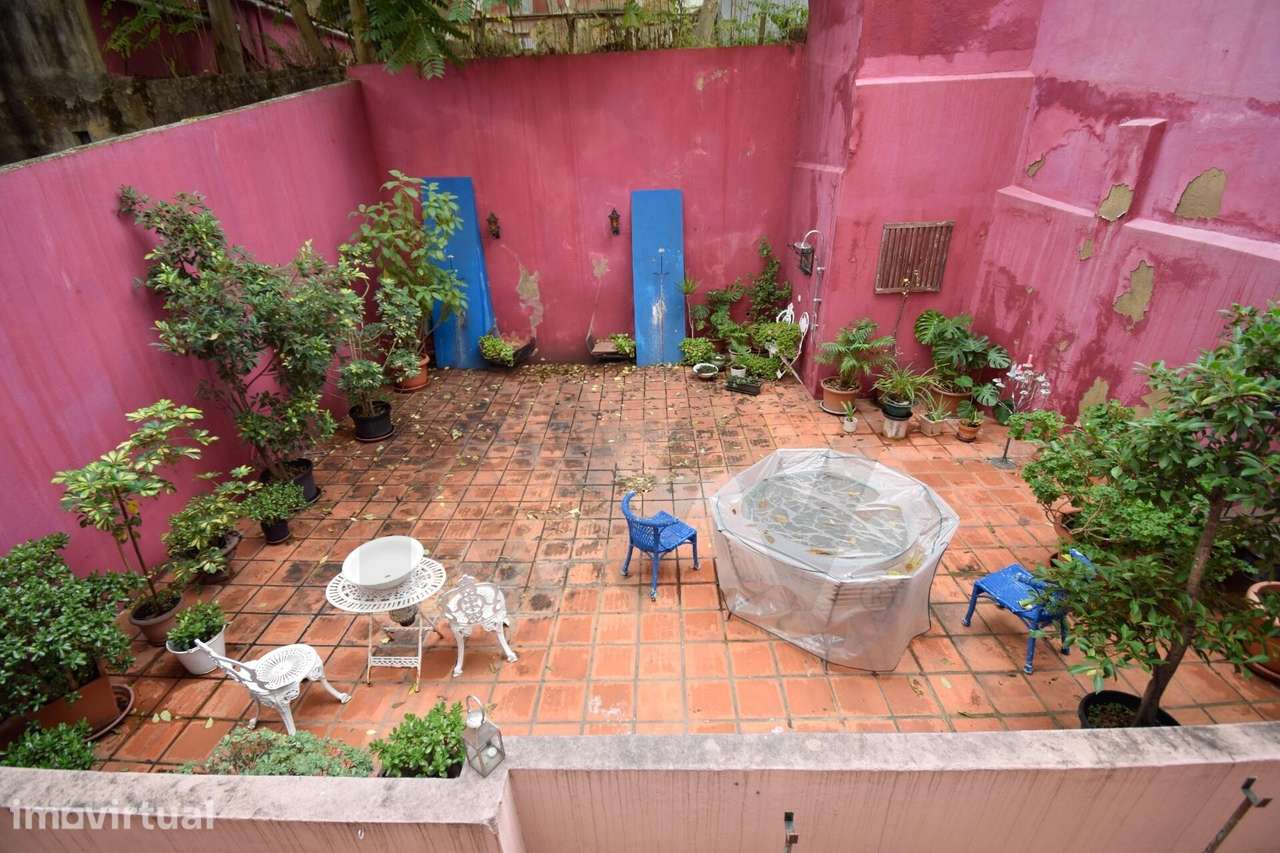 Apartamento T3+2 com terraço de 67m2 junto à Praça da Alegria - Grande imagem: 2/40