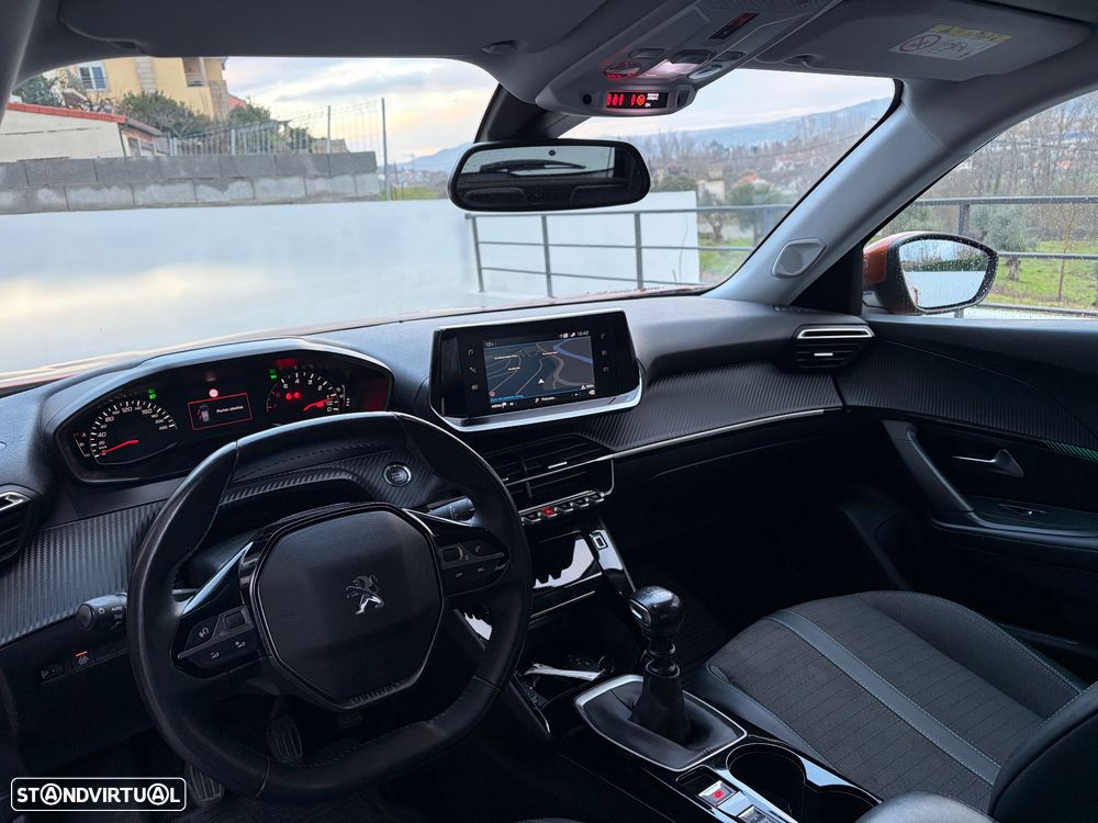 Peugeot 2008 1.2 PureTech Allure Pack - 16