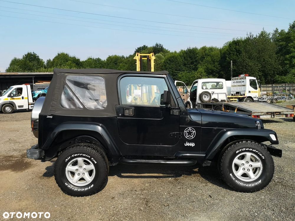 Jeep Wrangler - 2