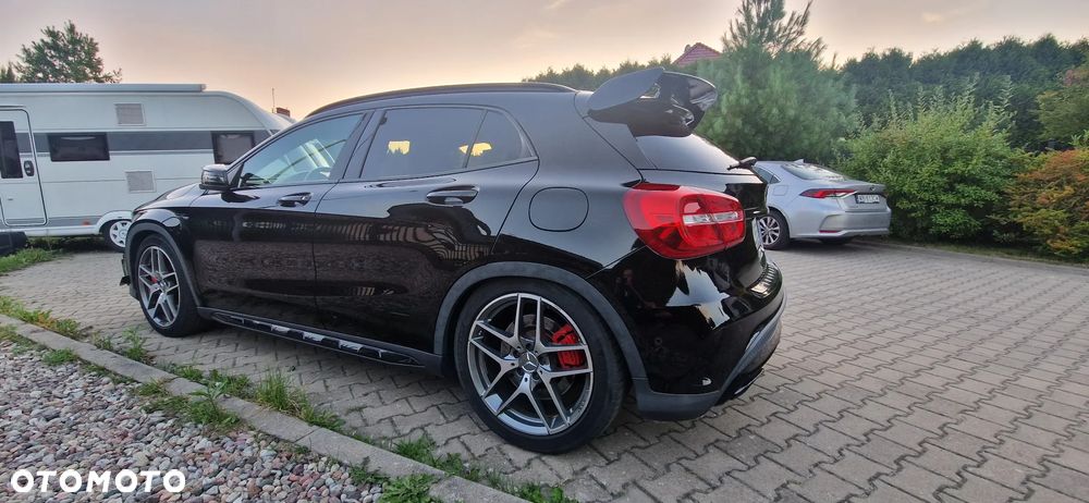 Mercedes-Benz GLA 45 AMG 4Matic 7G-DCT - 13