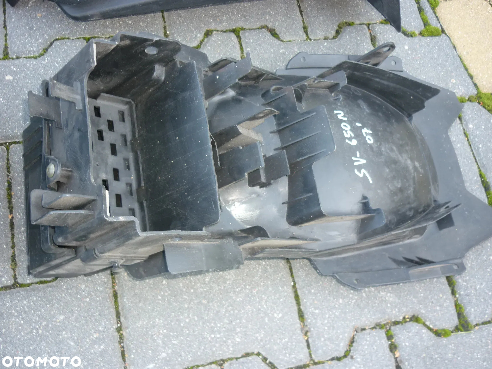 Chłodnica oleju sety tył wypełnienie wentylator części Suzuki SV 650 rok 2007 - 9