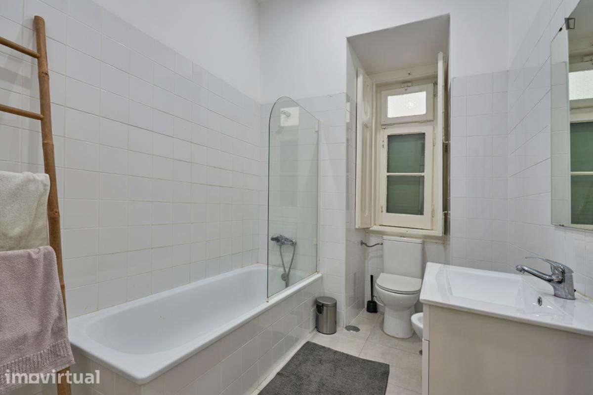 Quarto - localizado em Arroios Lisbon - Grande imagem: 3/34