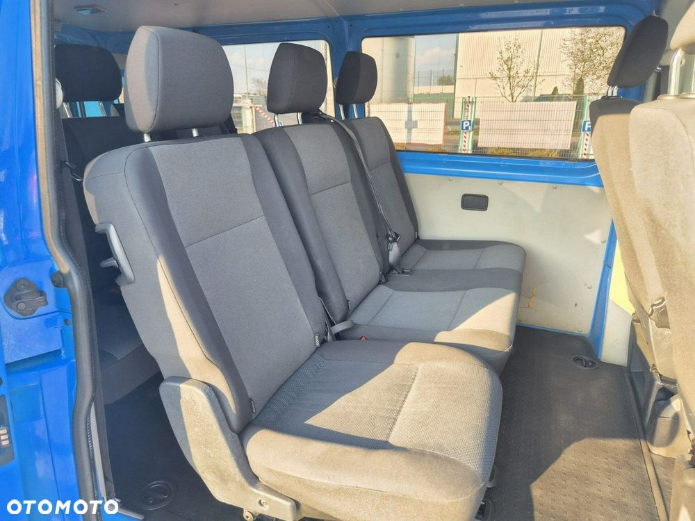 Volkswagen Transporter - 9