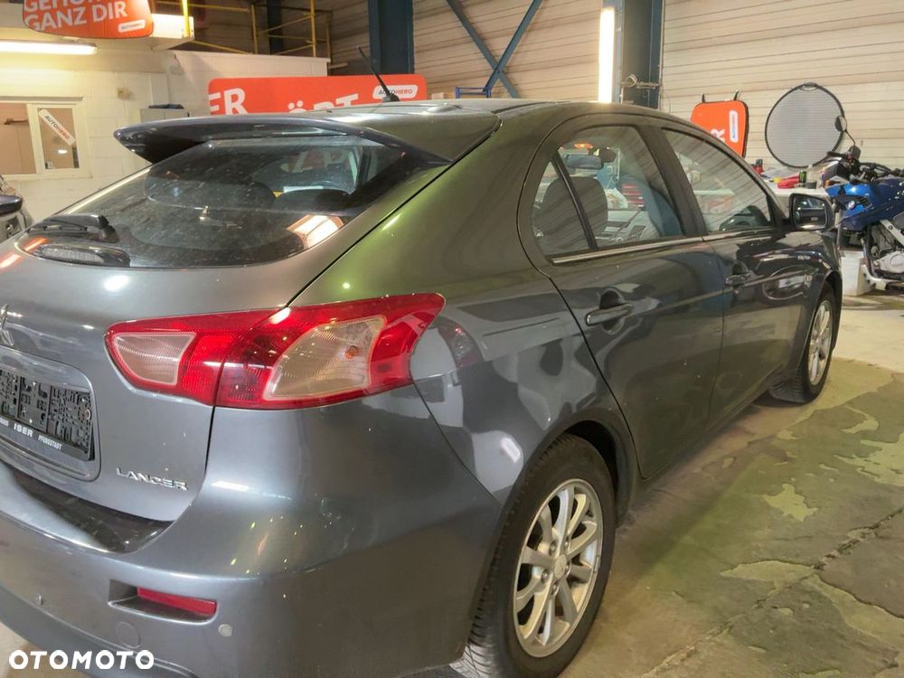 Mitsubishi Lancer 1.6 ClearTec Edition - 16