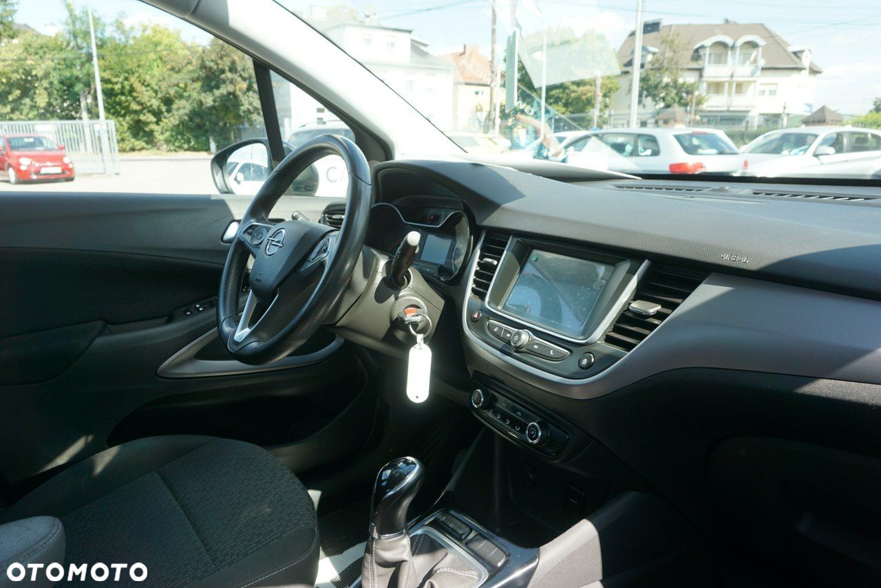 Opel Crossland X - 18