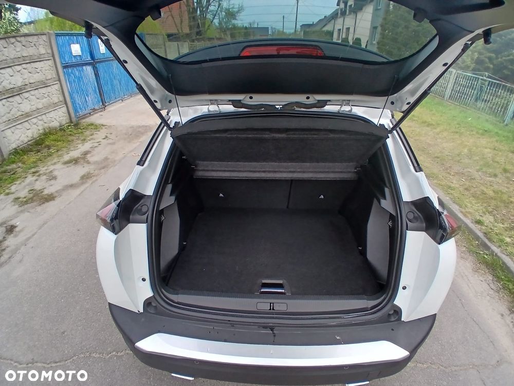 Peugeot 2008 1.2 PureTech GT S&S EAT8 - 29
