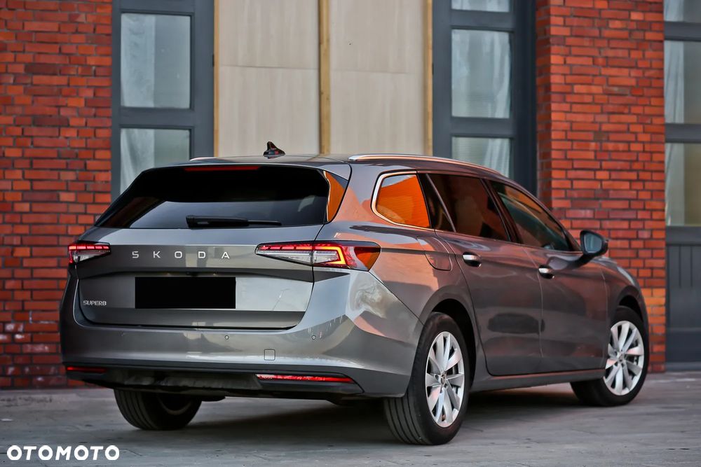 Skoda Superb 2.0 TDI SCR Selection DSG - 15