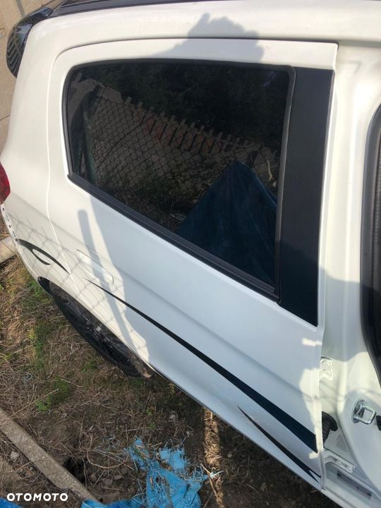Drzwi prawe tył tylne Mitsubishi Space Star II białe X6W - 2