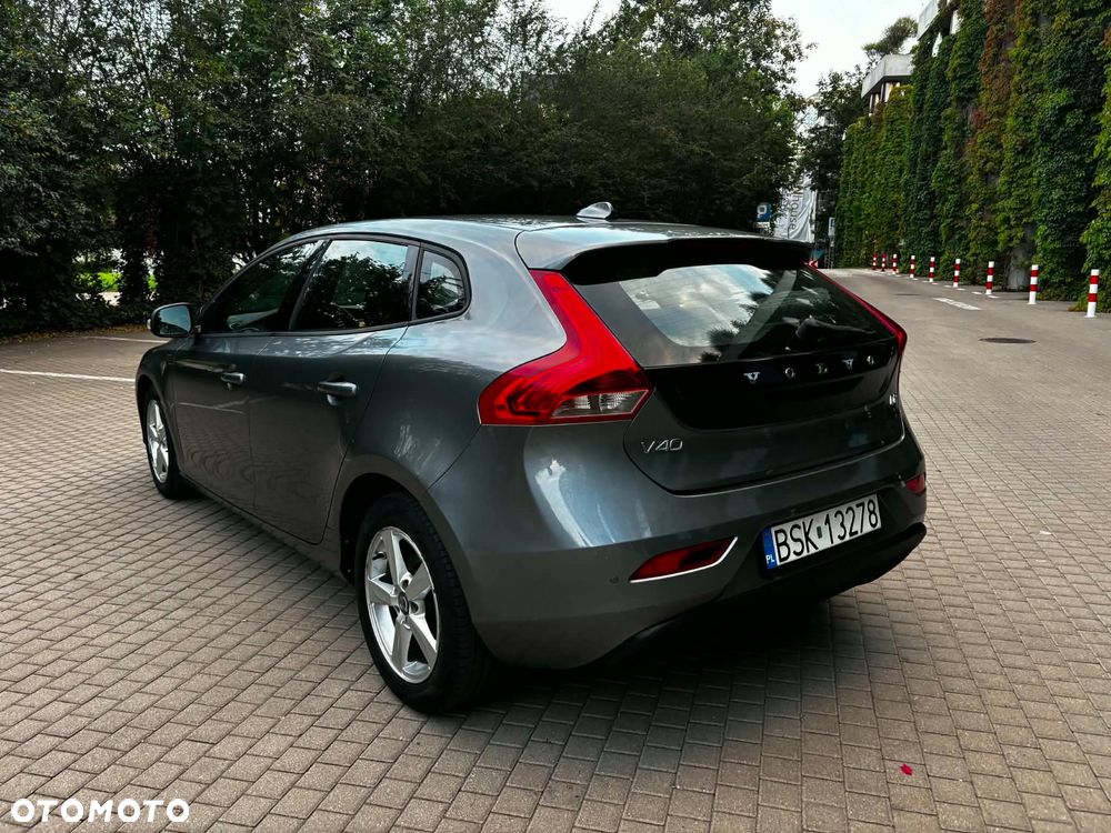 Volvo V40 D2 Momentum - 5