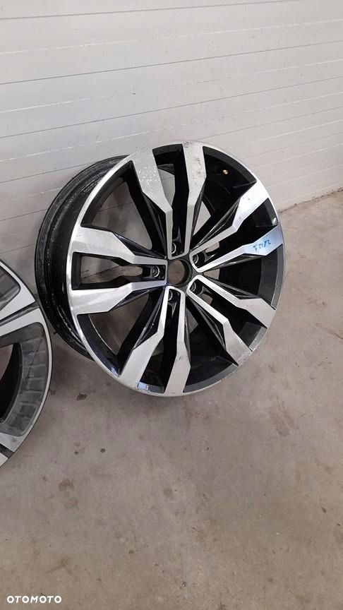 FELGA ALUMINIOWA VOLKSWAGEN TIGUAN 5NA R-LINE 20" - 2