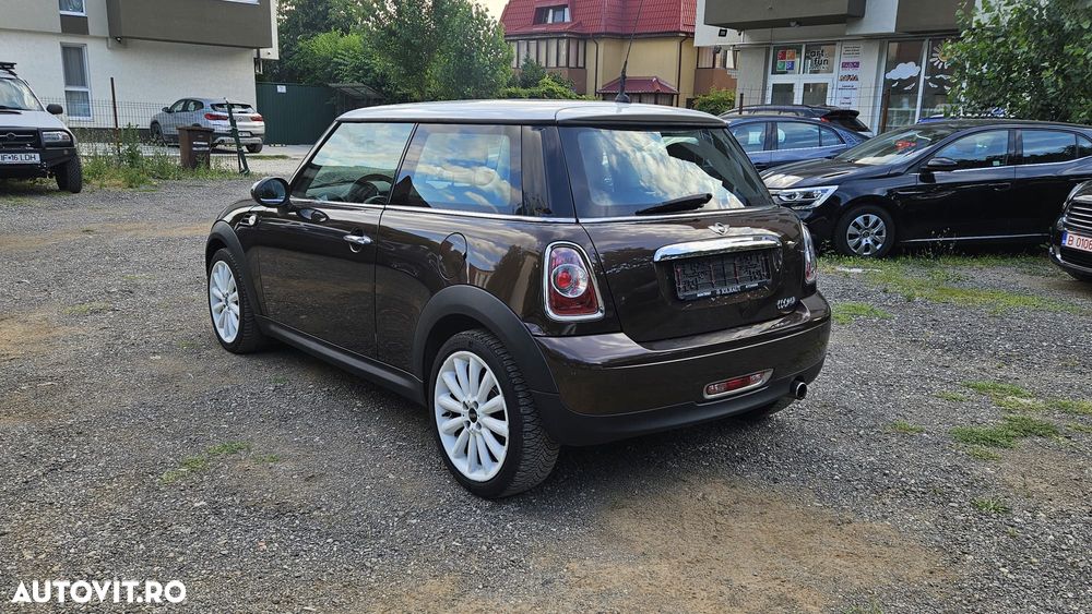 Mini Cooper Standard - 6