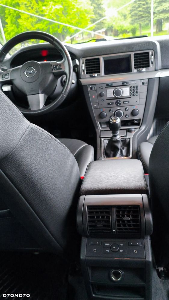 Opel Vectra 1.9 CDTI DPF Cosmo - 9