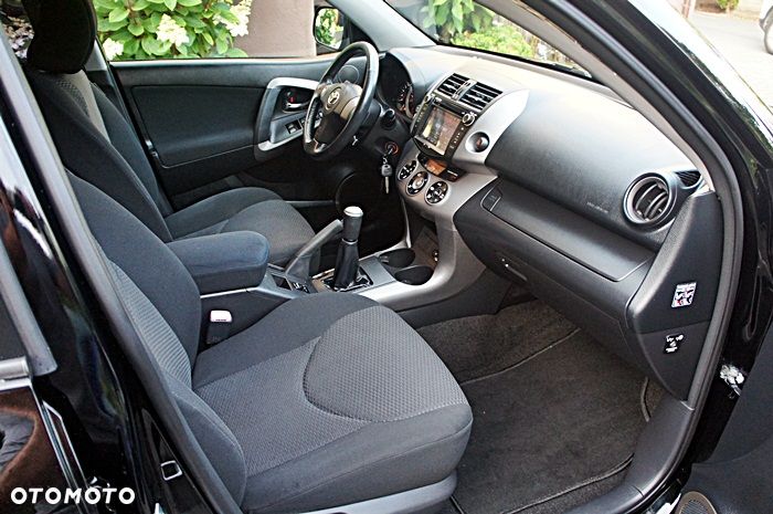 Toyota RAV4 2.0 4x4 Sol - 21