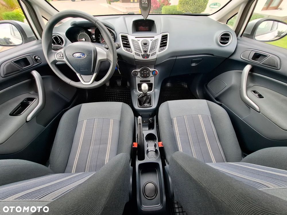 Ford Fiesta 1.25 Viva - 34