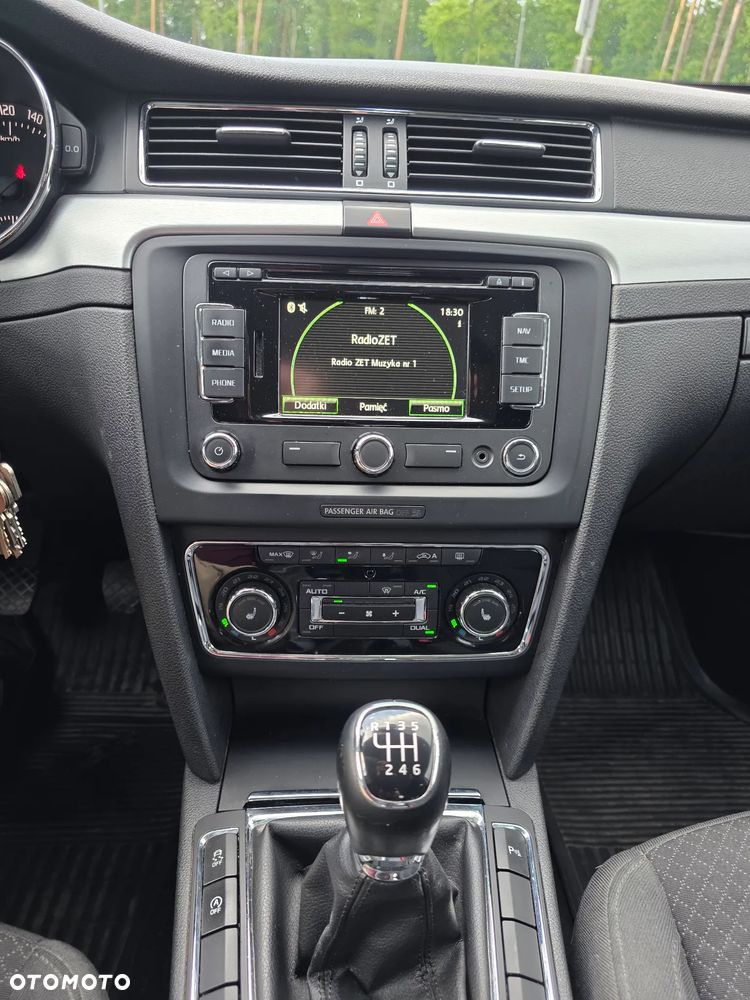 Skoda Superb 2.0 TDI Ambition - 13