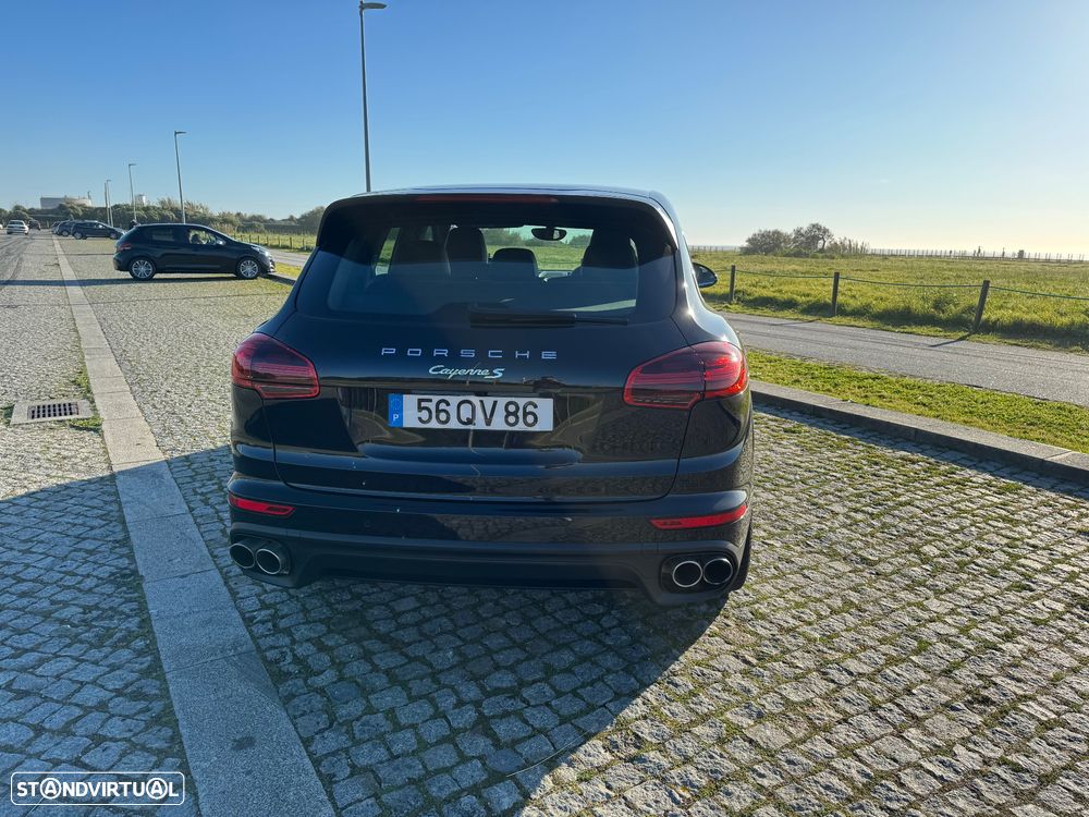 Porsche Cayenne - 6