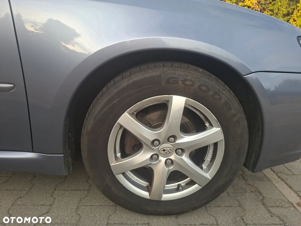 Subaru Legacy - 18