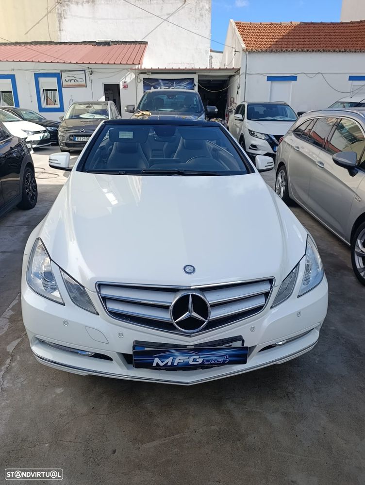 Mercedes-Benz E 220 CDI DPF BlueEFFICIENCY Avantgarde - 2