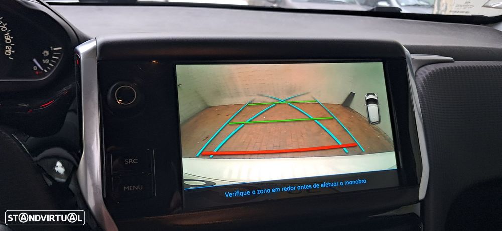 Peugeot 208 1.2 PureTech Style - 7