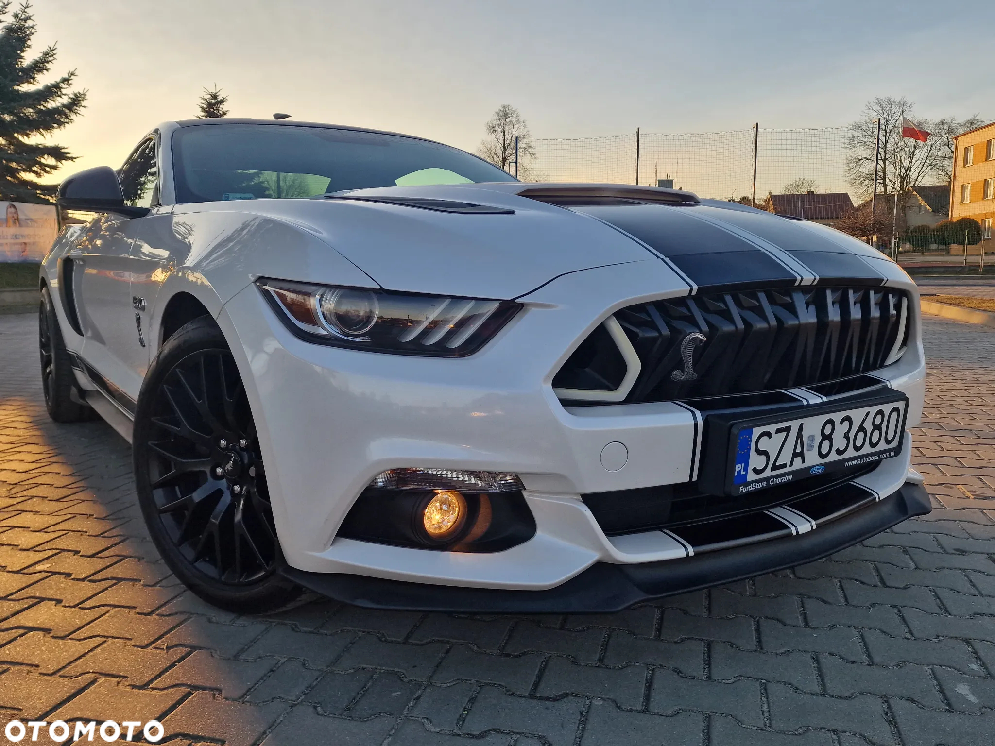 Ford Mustang 5.0 V8 GT - 2