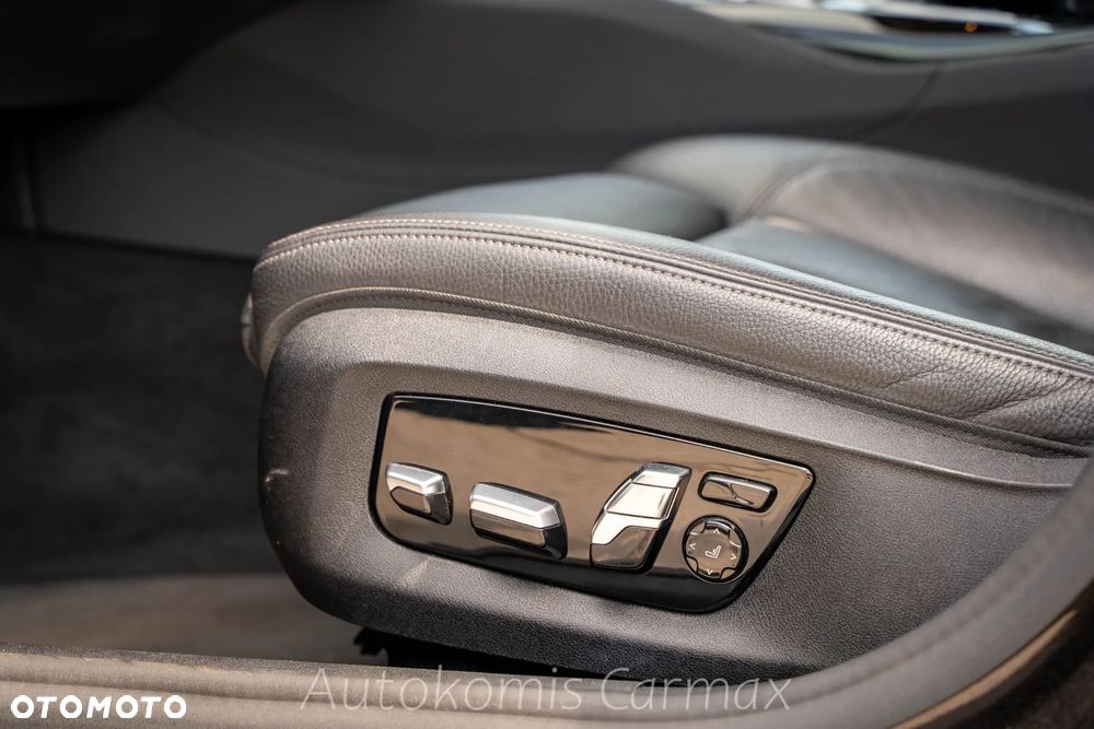 BMW Seria 5 530i xDrive Luxury Line - 19