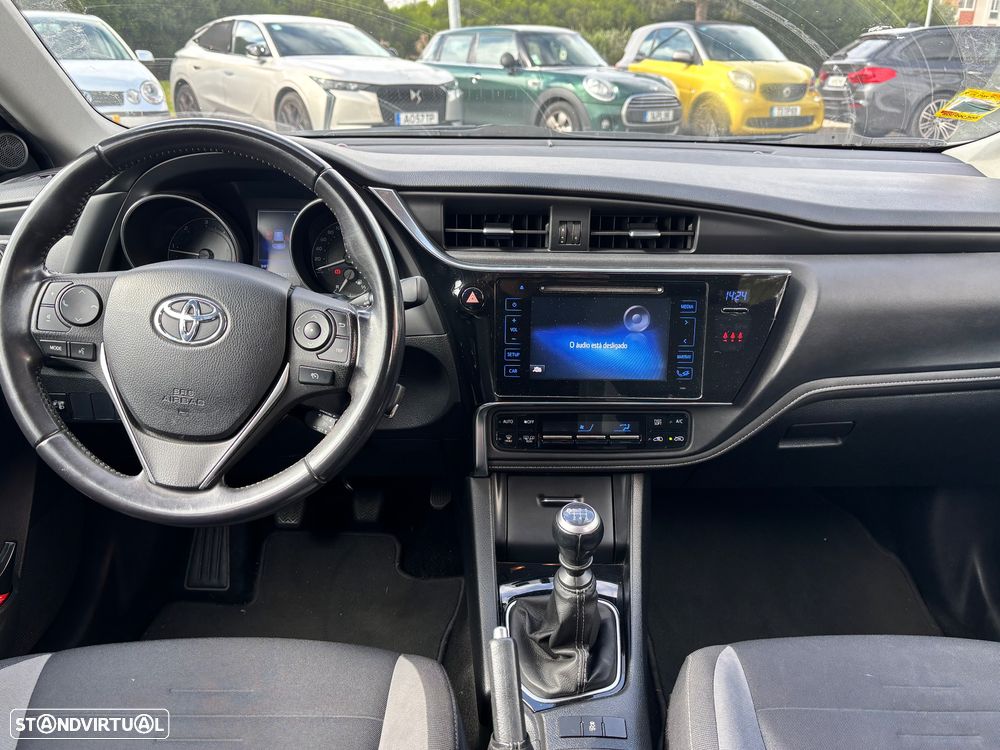 Toyota Auris 1.4 D-4D Comfort - 23