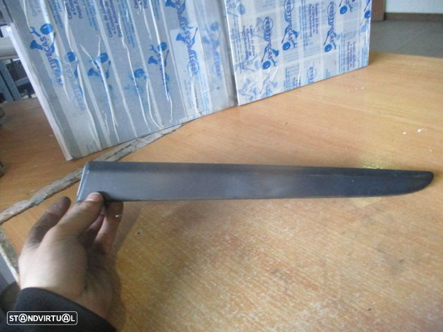 Grelha Friso 8200289931C RENAULT CLIO 3 2008 1.5Dci   3P   TE MOLDURA DA PORTA - 5