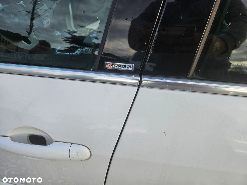 Renault Laguna Grandtour dCi 150 FAP Start-Stop GT - 16