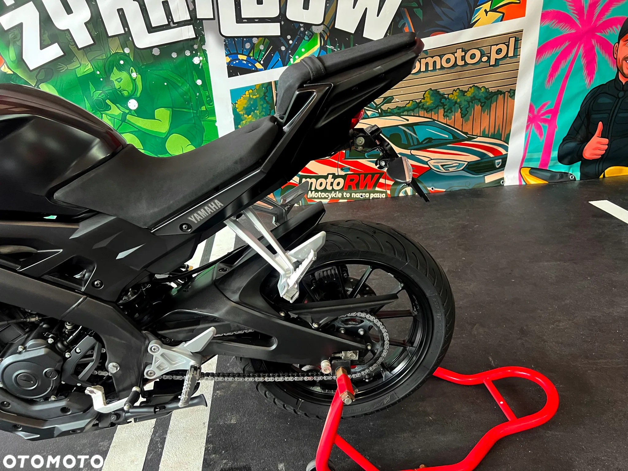 Yamaha MT - 16
