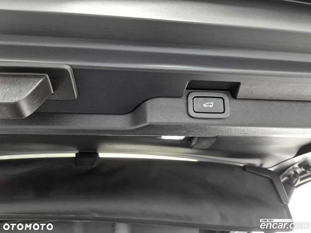 Land Rover Discovery 2.0 Sd4 - 18