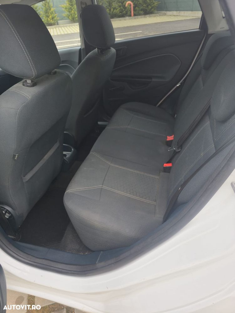 Ford Fiesta 1.6 TDCI DPF Titanium - 6