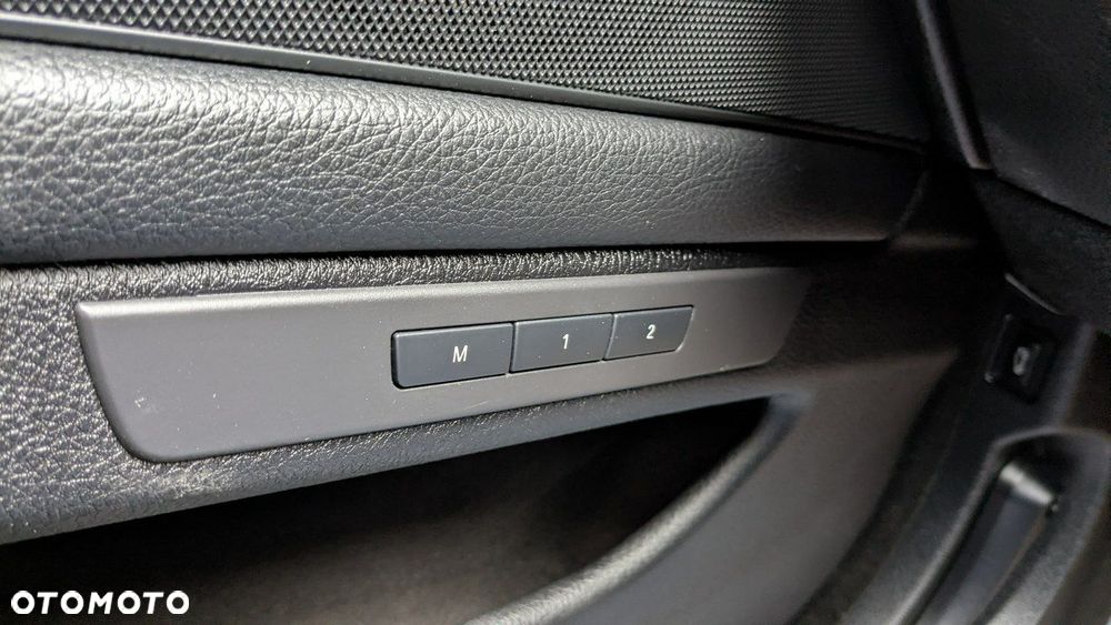 BMW Seria 5 - 36