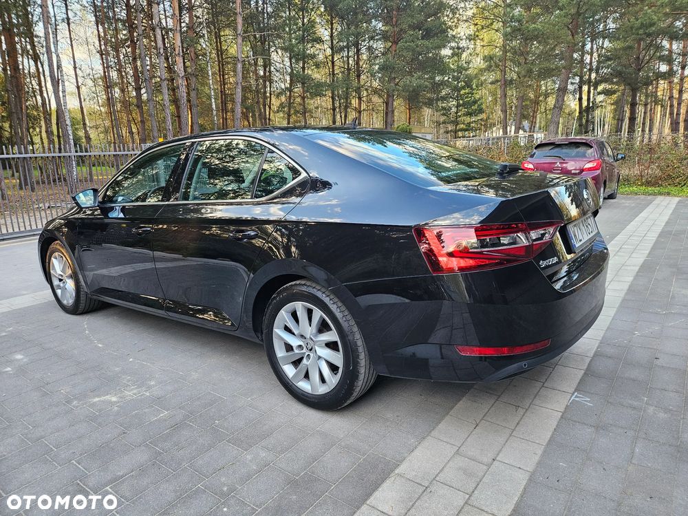 Skoda Superb 2.0 TDI Style - 12