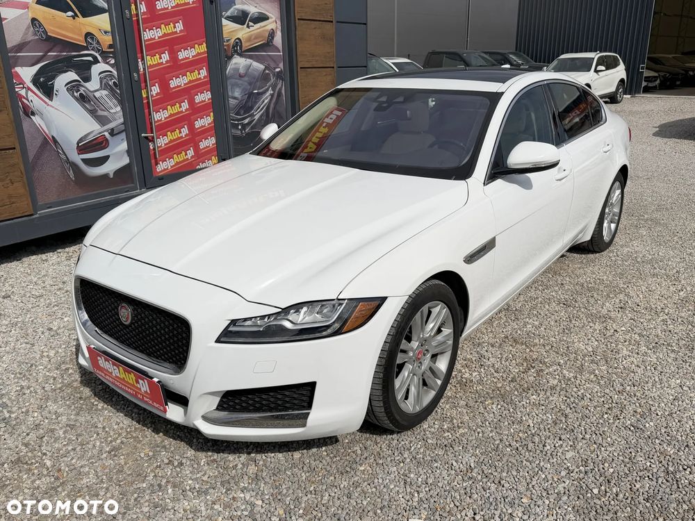 Jaguar XF 35t AWD Prestige - 2