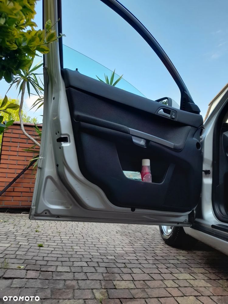 Volvo V50 D2 Start-Stop - 17