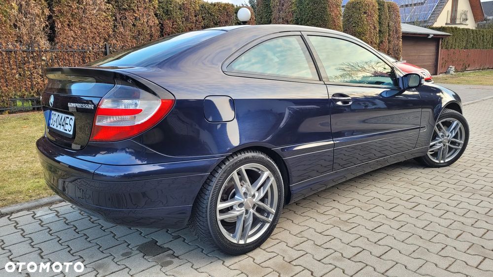 Mercedes-Benz Klasa C 230 Kompressor Sportcoupe - 9