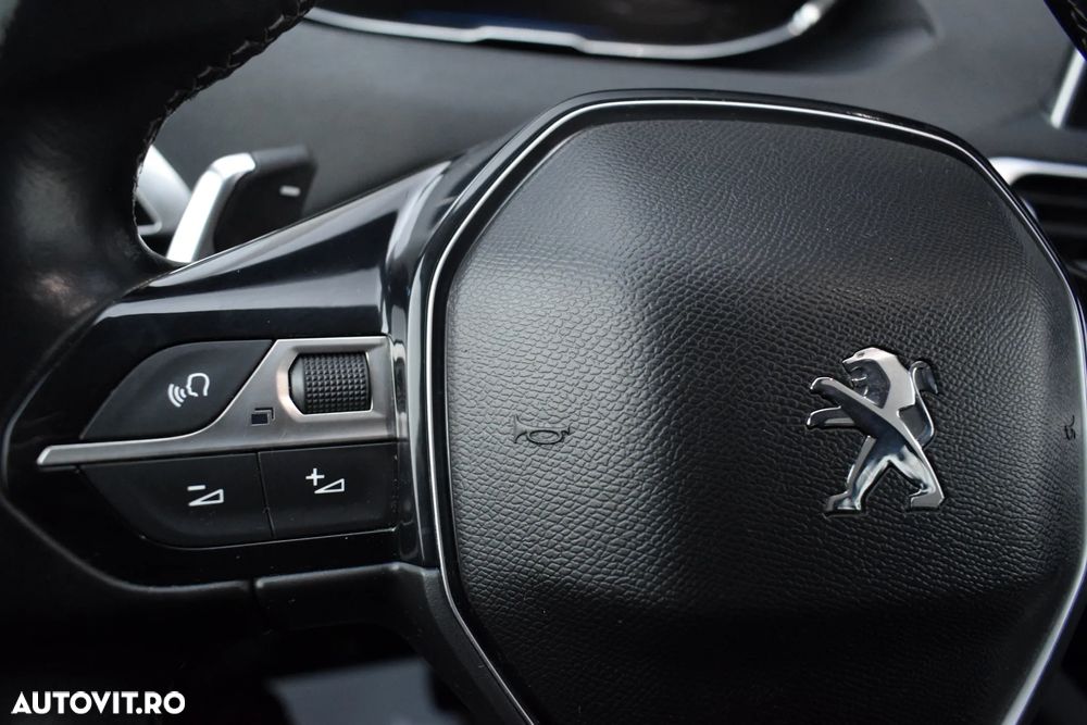 Peugeot 3008 1.6 BlueHDI S&S EAT6 Allure - 22